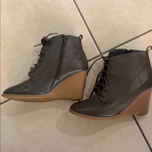 Shodedazzle Brown Wedge Boots
